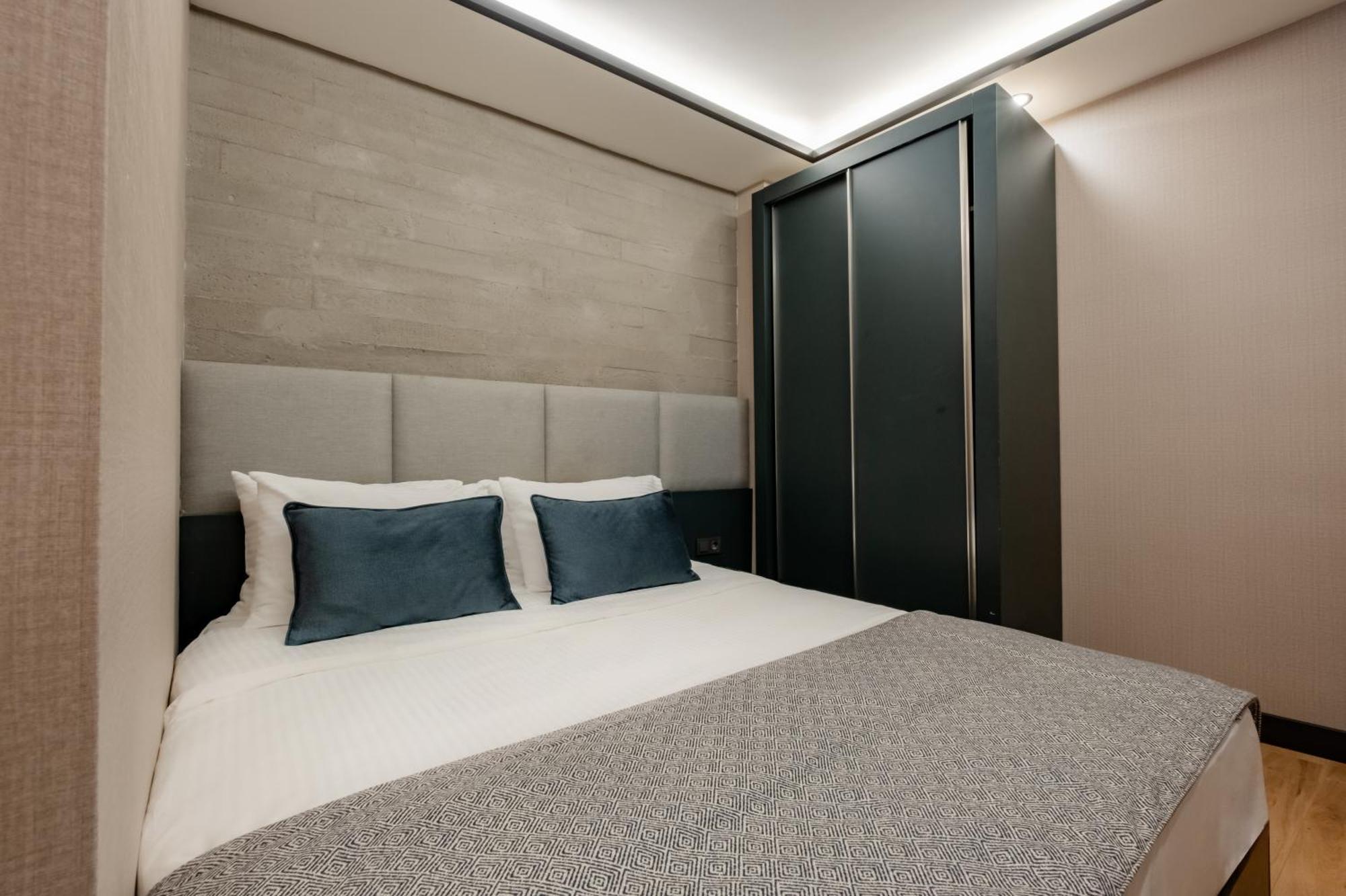 The Row Suites Taksim Istanbul Exteriör bild