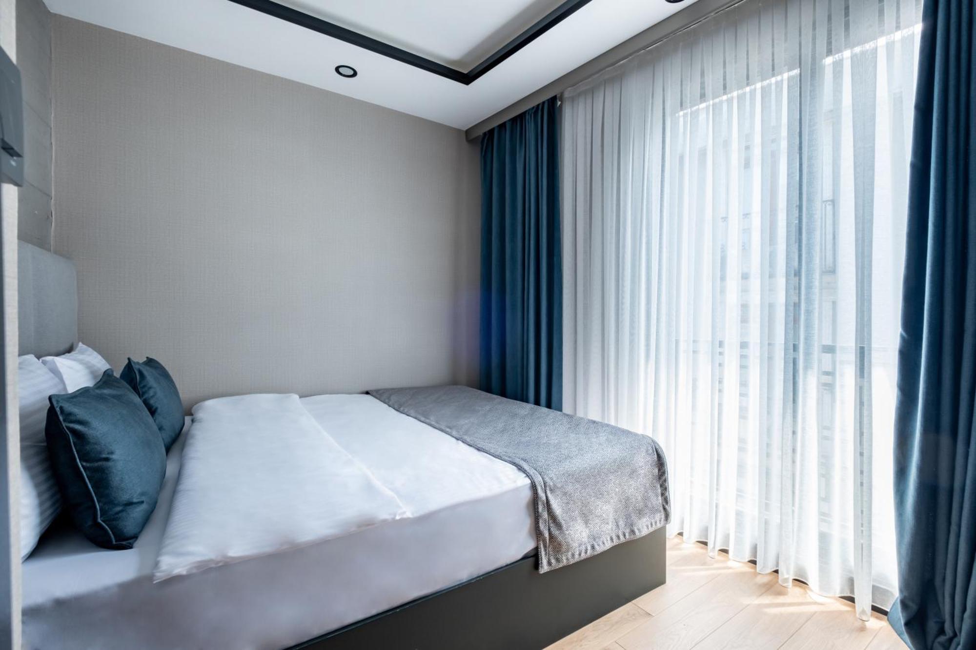 The Row Suites Taksim Istanbul Exteriör bild