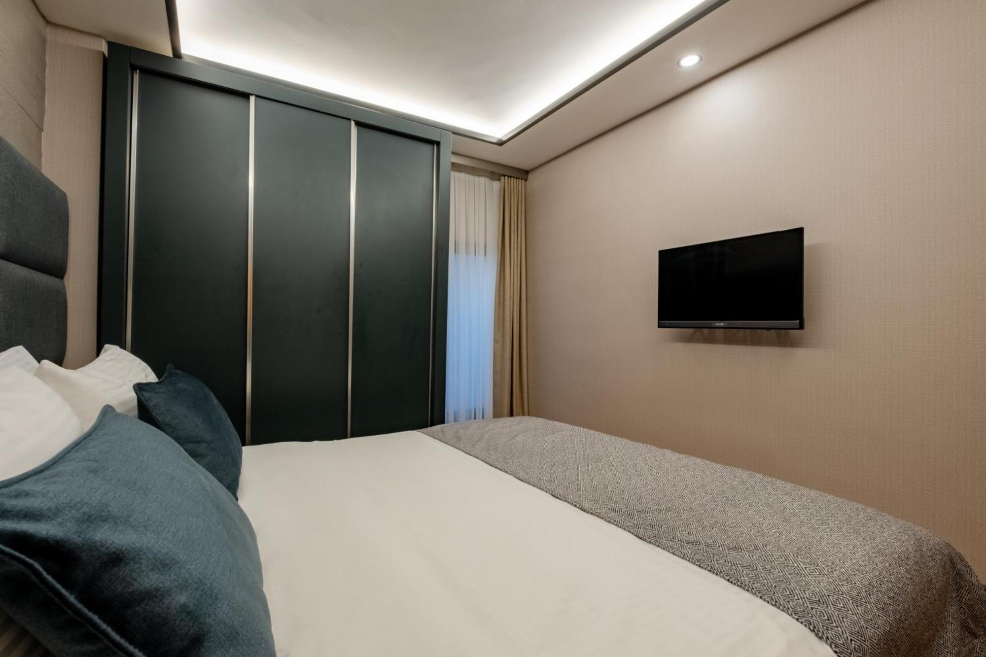 The Row Suites Taksim Istanbul Exteriör bild